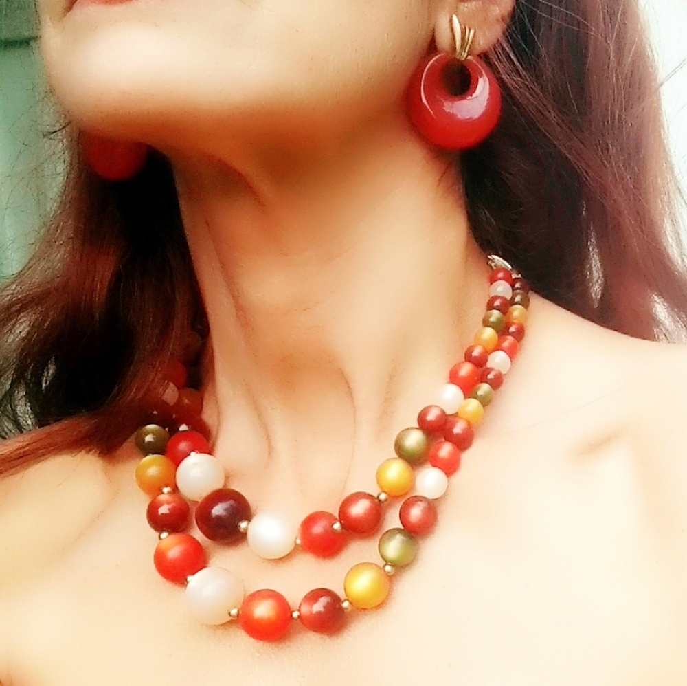 Vintage Designer Coro Lucite Moonglow Multicolored Necklace